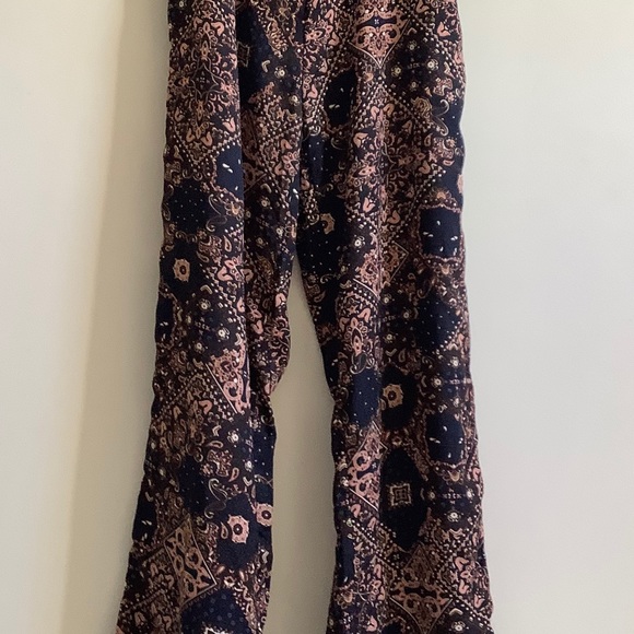 Vila Brand Casual Printed Pants from ASOS - Picture 2 of 5